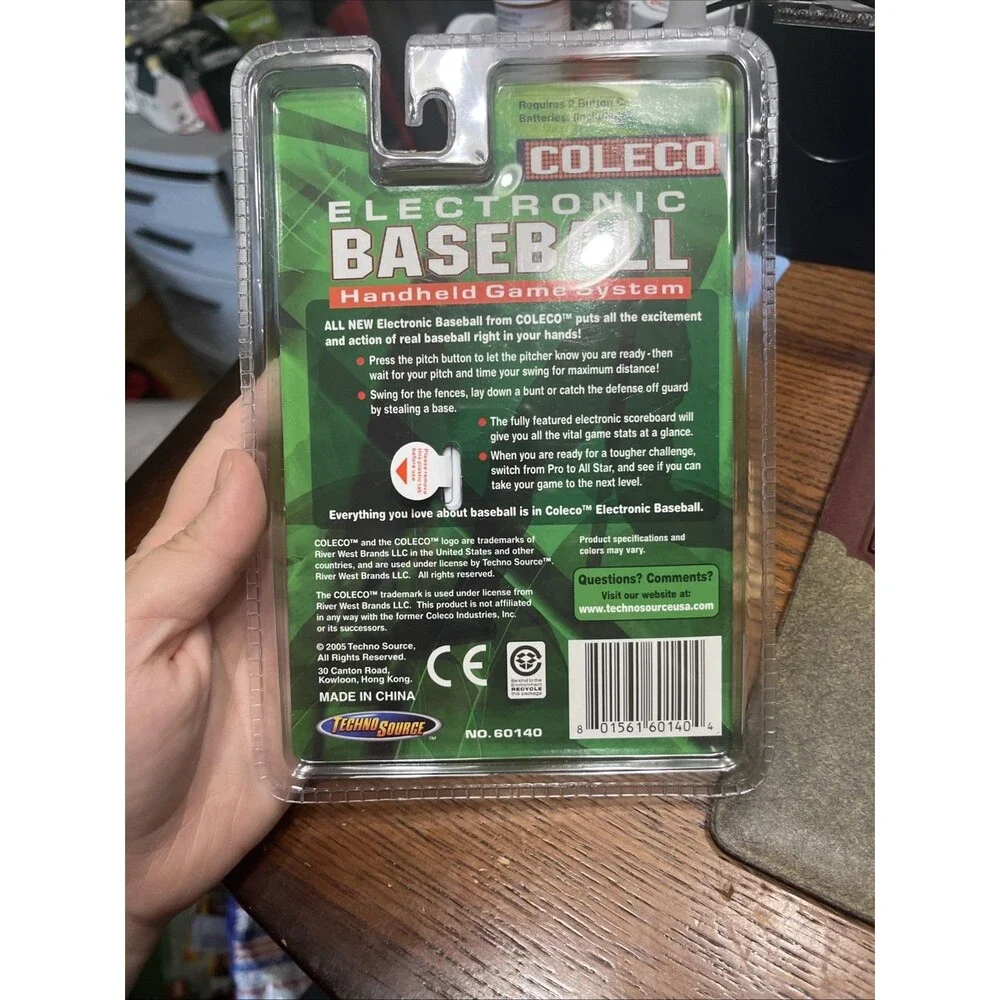 Coleco Electronic Baseball Handheld 2005 Game System Keychain ~ VINTAGE ~ NIP